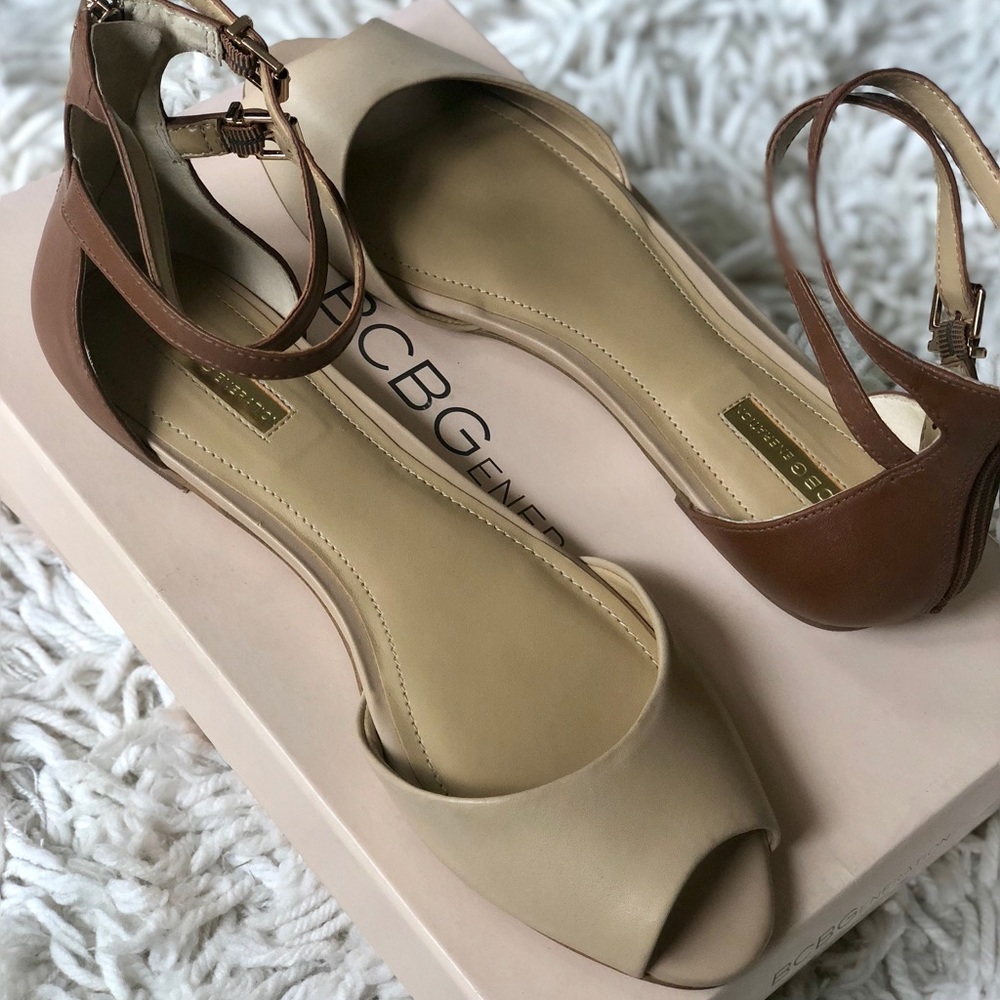 BCBG Tan & Nude Sandal